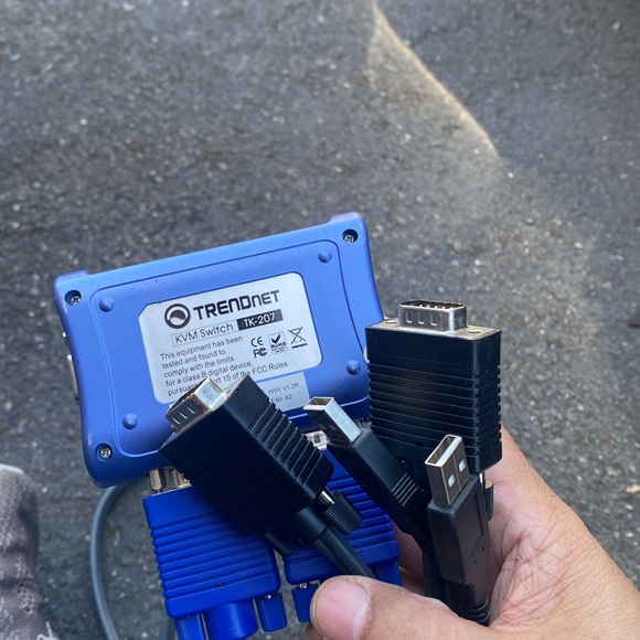 TRENDnet 2-Port USB KVM Switch Kit with Audio, (2) USB KVM Cables, (2) USB - Picture 15 of 15